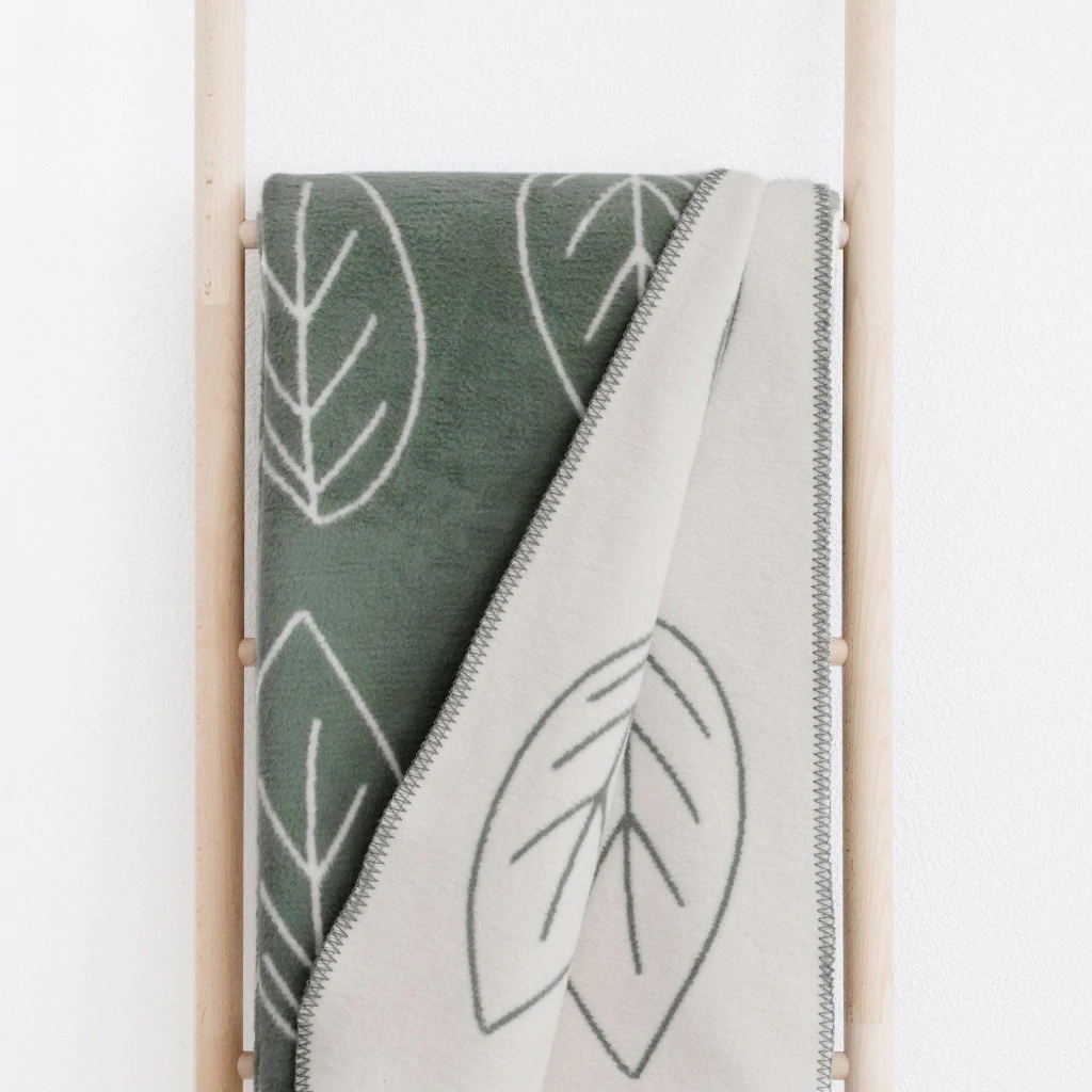 riema_bente_wohndecke_bio_blaetter